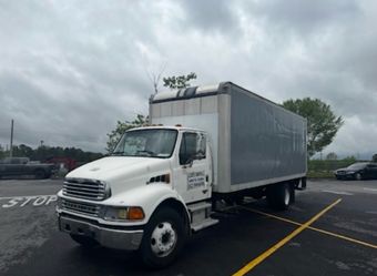 26 Foot Box truck with LiftGate