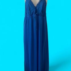 Vintage Nightgown Size M 