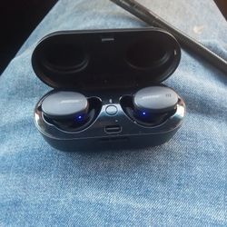 BOSE EARBUDS 
