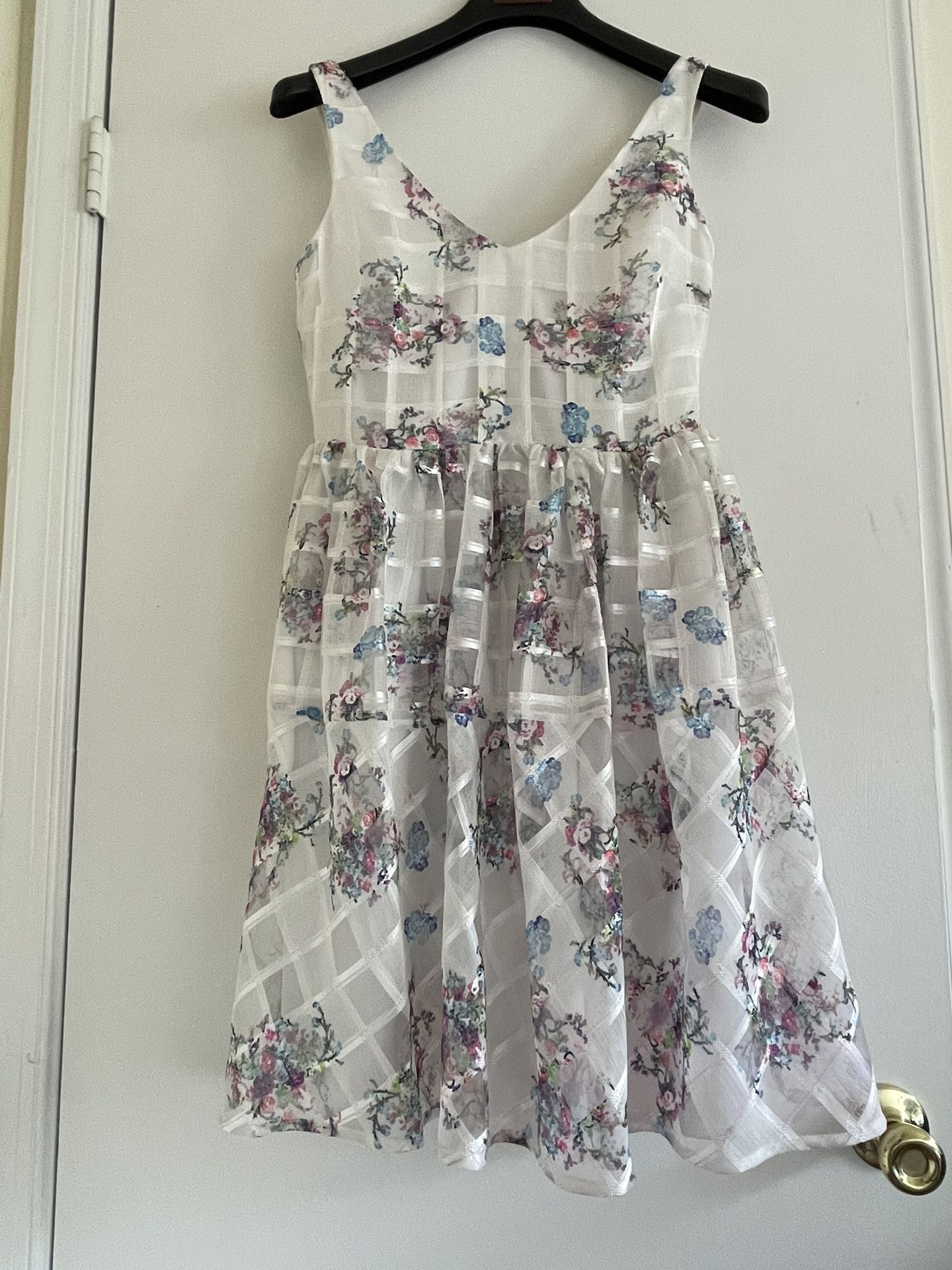 NEW with Tags Anthropologie Summer Floral Dress Size 6/8
