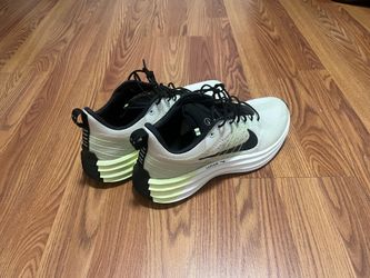 Nike lunar roam running shoes