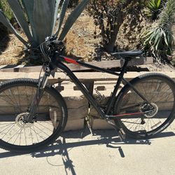 Cannondale Mountain Bike