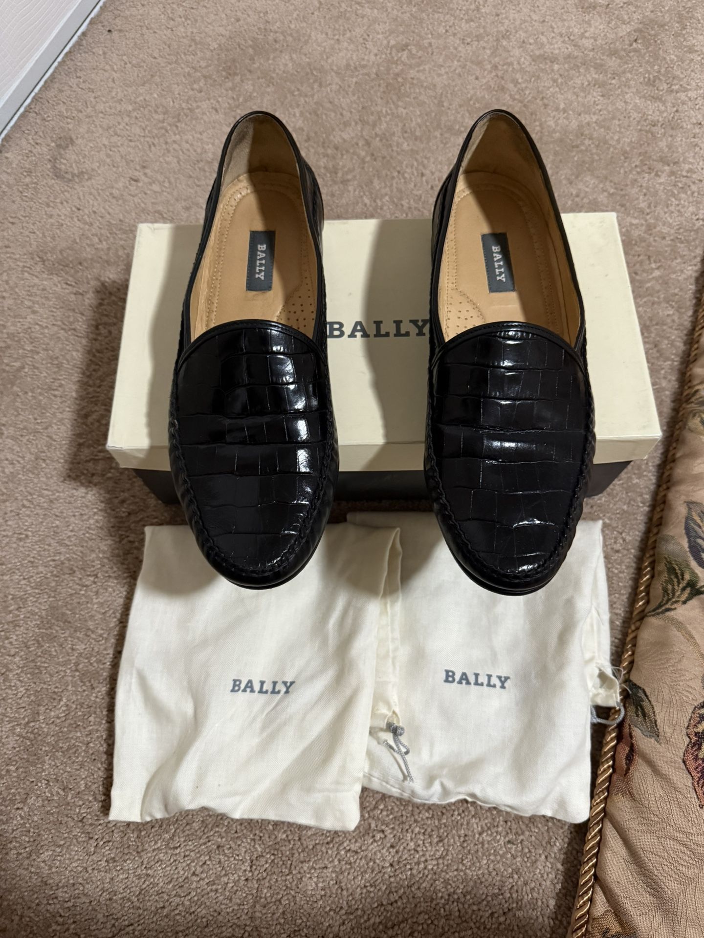 Men's Bally Loafers used in good Wearing condition- -$25.00