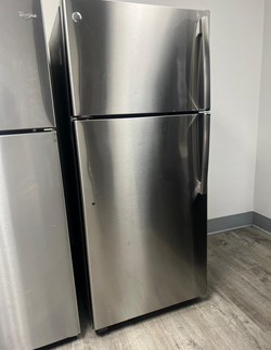 GE Top Freezer Fridge – Stainless, Clean Interior