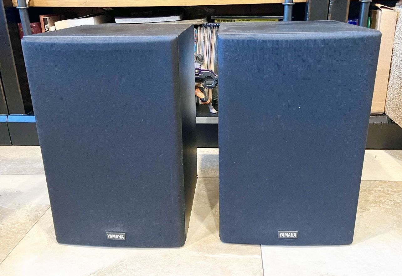 Yamaha Audiophile Bookshelf Speakers, Excellent Condition