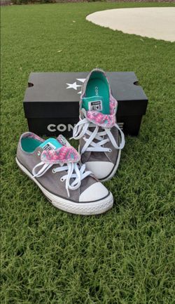 **New Converse Juniors Teal And Pink Shoes Size 4** $50 Firm