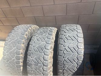 Nitto Recon Grappler tires