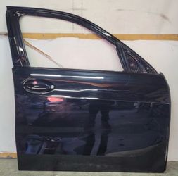2019 2020 2021 2022 2023 BMWX5 G05 RIGHT PASSENGER SIDE FRONT DOOR SHELL OEM