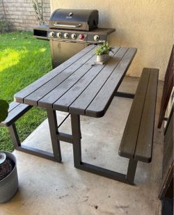 Outdoor Picnic Table