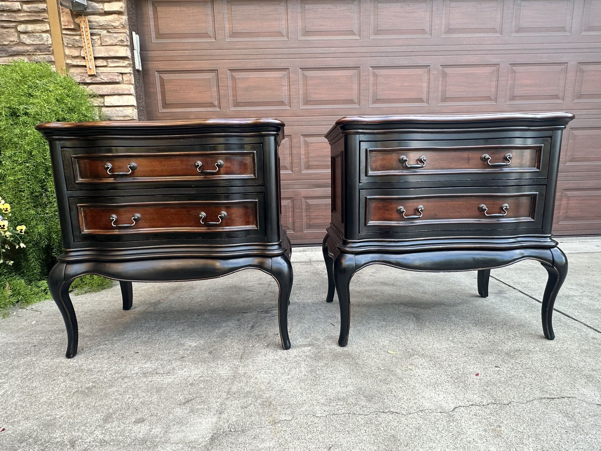 Hooker Furniture Preston Ridge Leg Bachelors Chest (SET of 2)