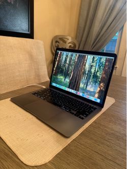2020 MacBook Air 13” Retina Intel 256GB