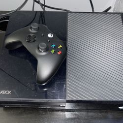 Xbox One w/ Controller