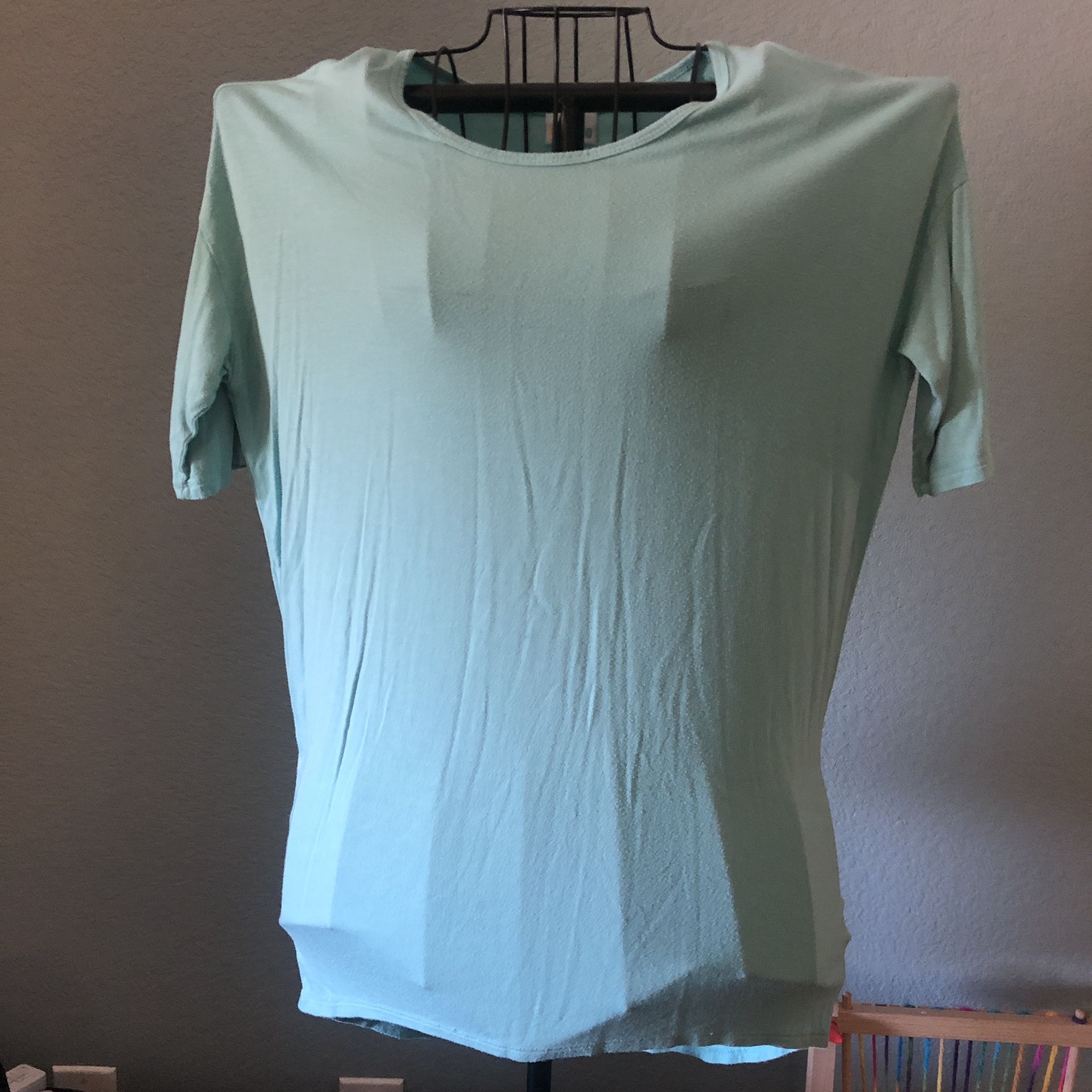 Lularoe Irma solid pale mint size XXS