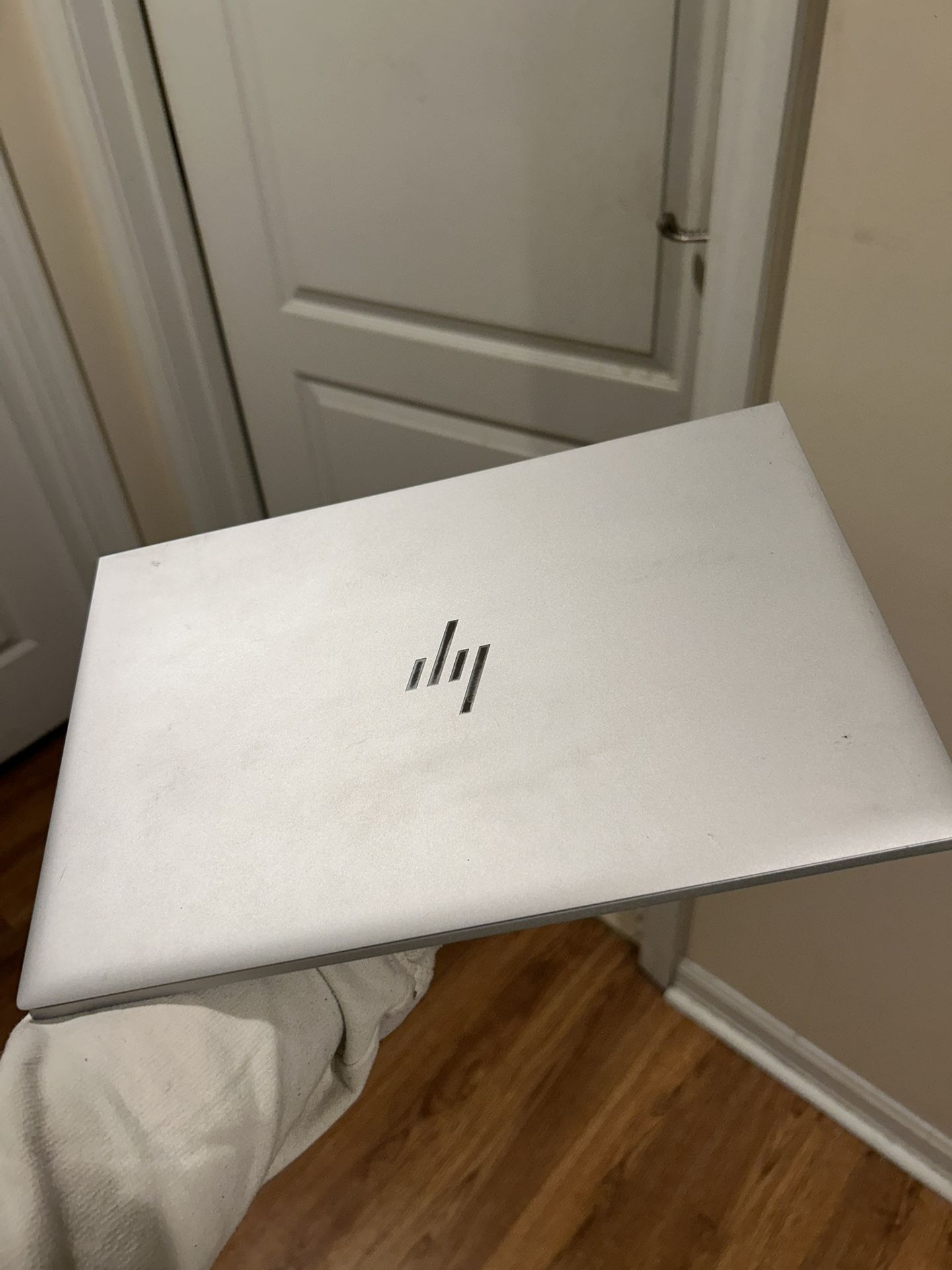 HP Elite book 830 G7 512 GB SSD 16GB RAM i7 Processor