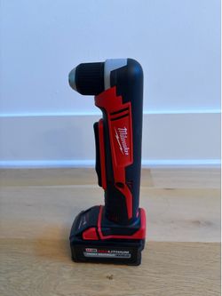 Like New - Milwaukee Drill + High Output XC6.0