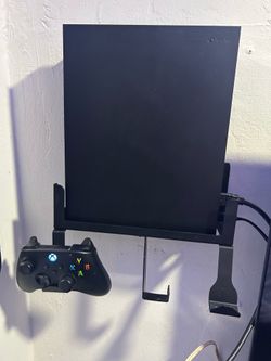 Xbox one x  bundle