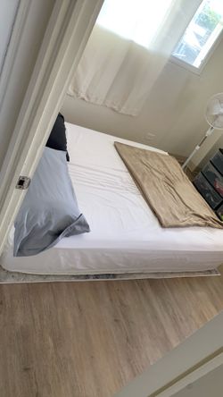 Queen size mattress $50