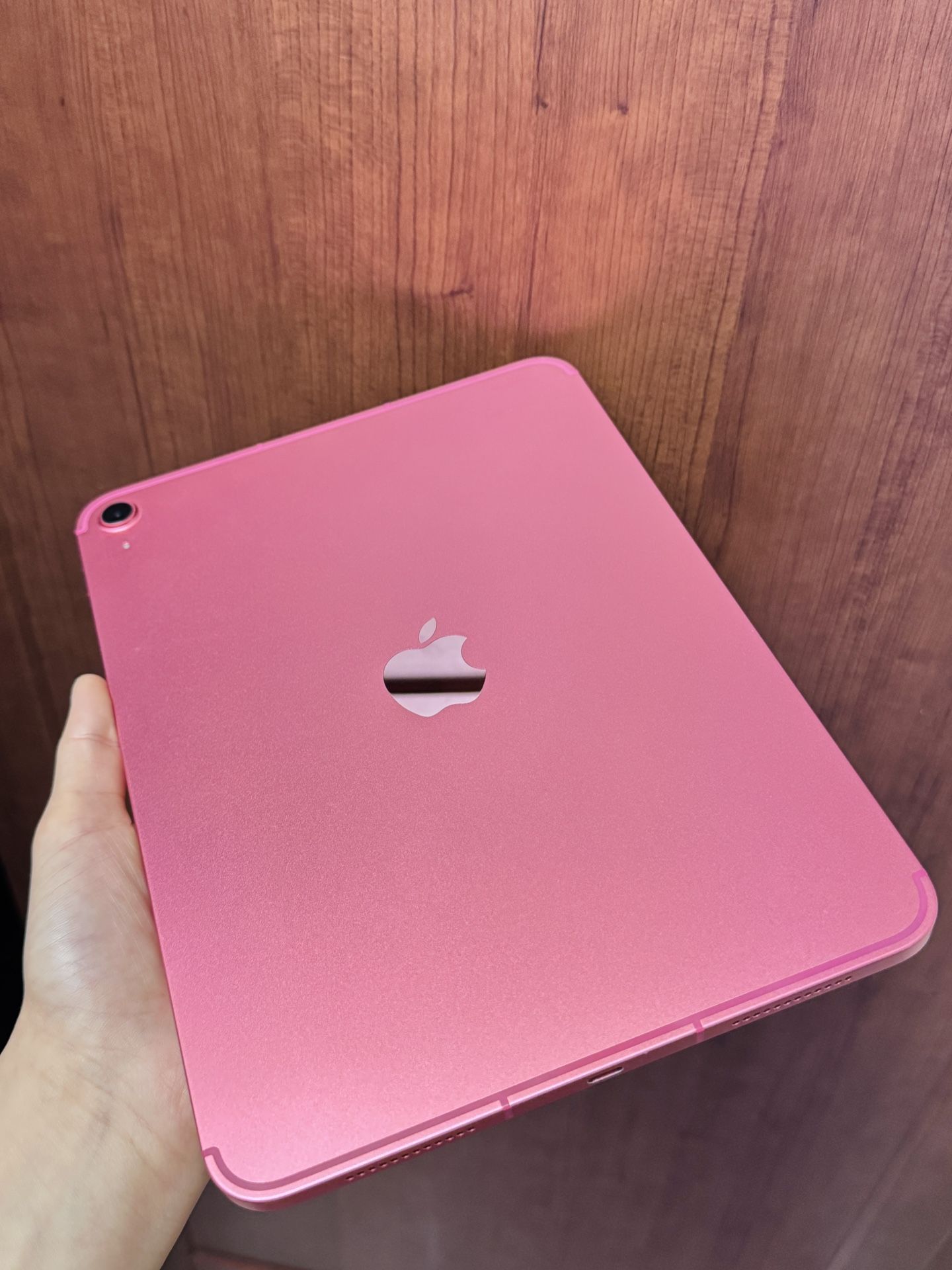 Like New Apple iPad 11th Gen 128GB WIFI & Cellular pink Color A16