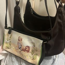 shoulder bags