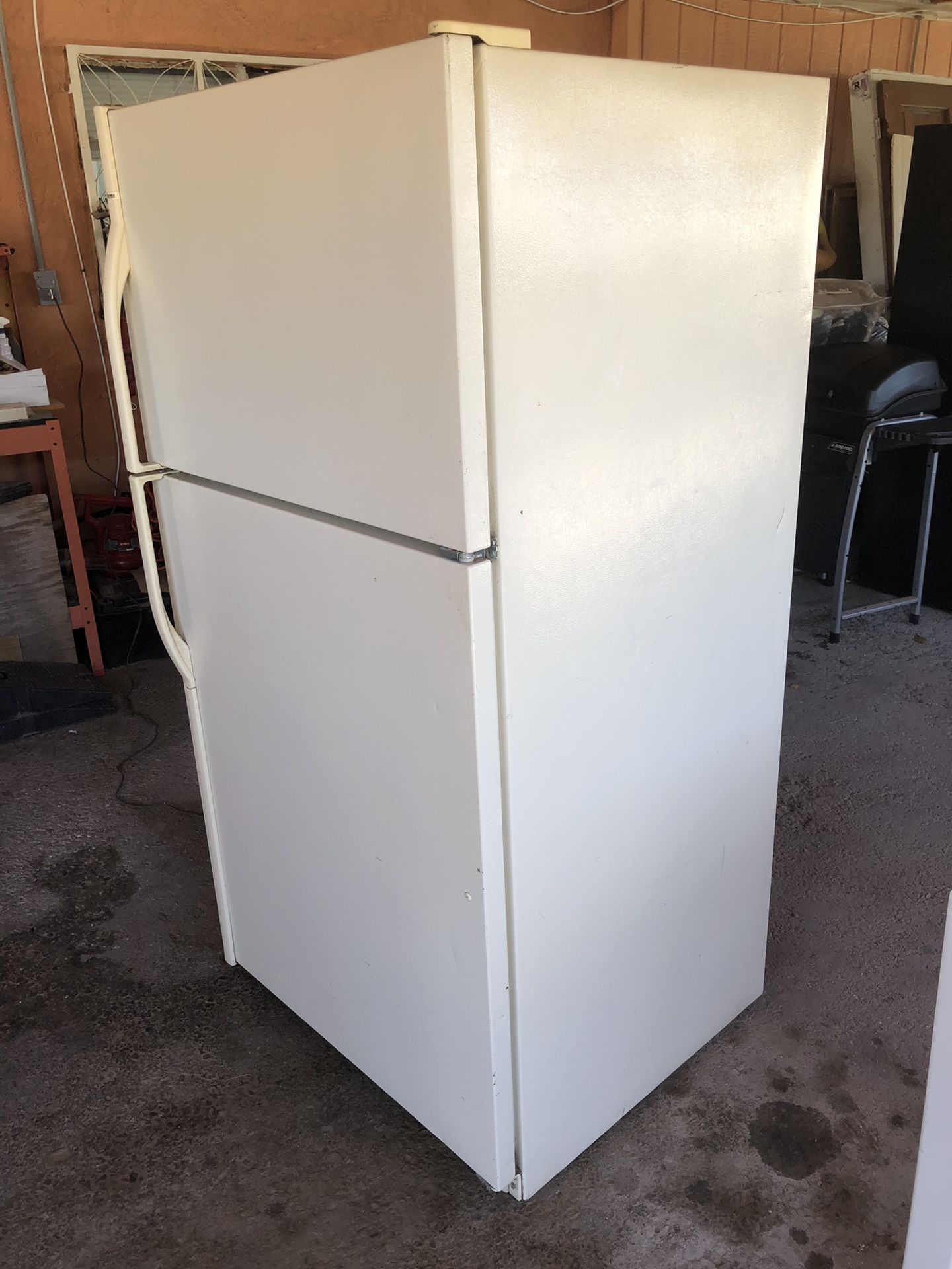 Kenmore Coldspot Frigerator/Freezer Model: 106