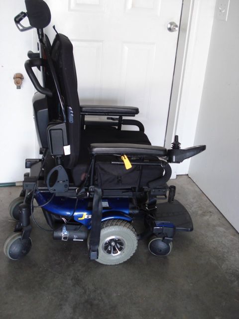 Jazzy J6 Power Wheelchair With Charger