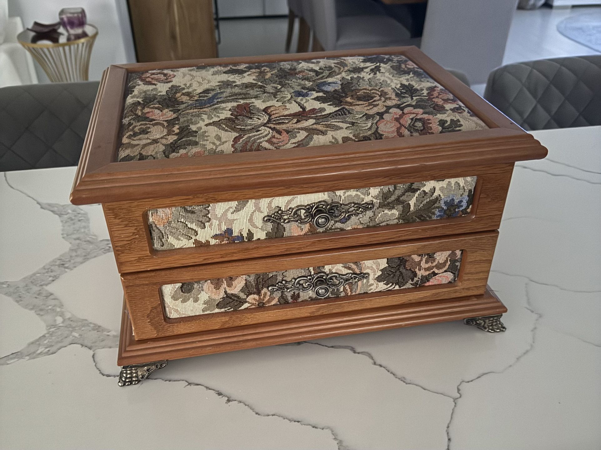 Vintage Jewelry Box