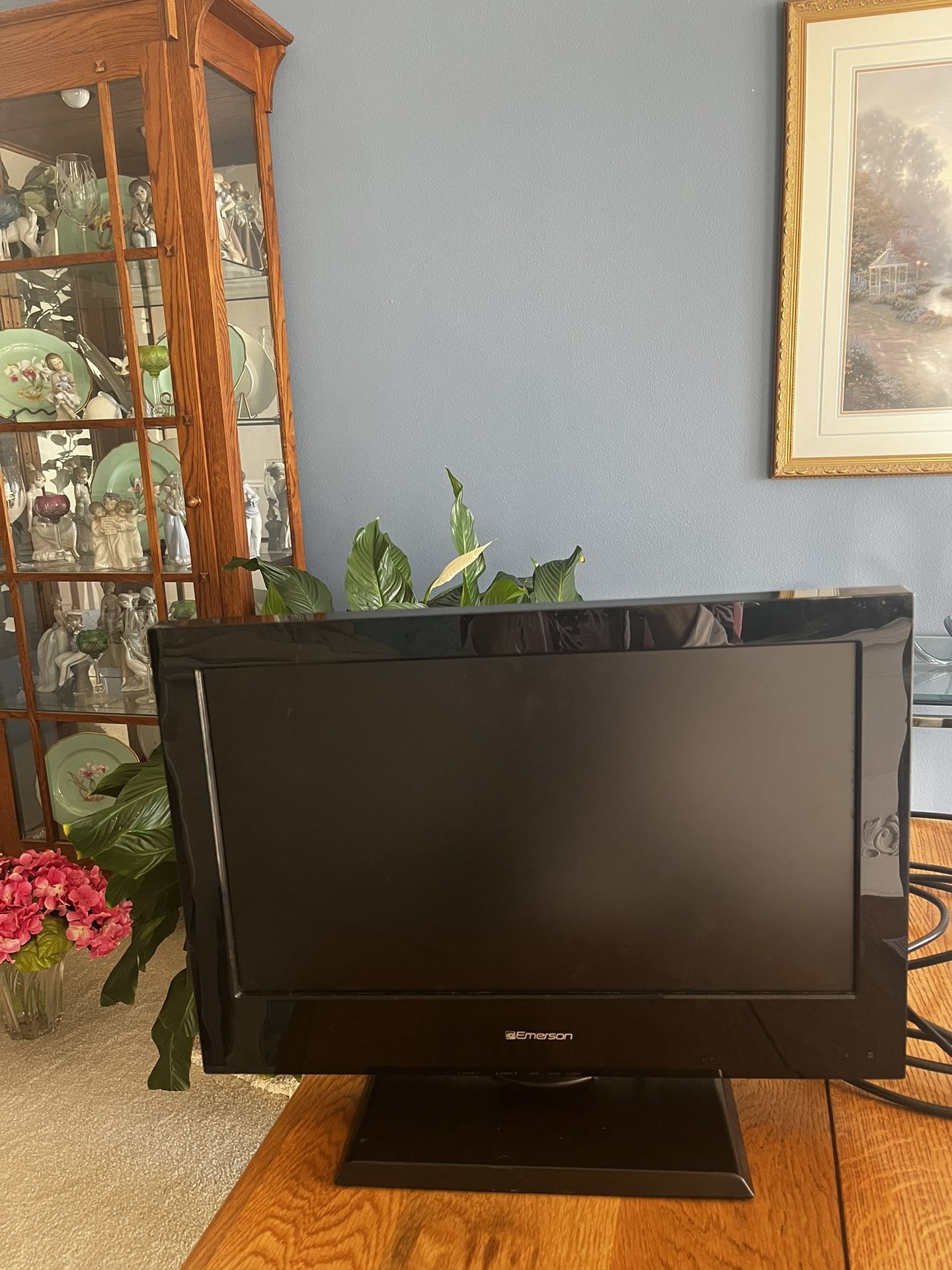 Emerson, Black, Small TV
