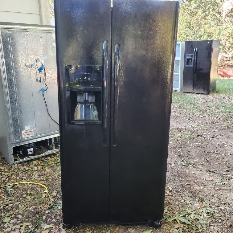 Frigidaire Refrigerator Black Side-by-Side

