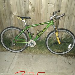 7000 Trek Bike