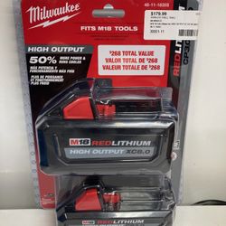Milwaukee 48-11-1835S M18 18V XC 8.0 Ah and 3.0 Ah Lithium-Ion Battery - 2 Pack 