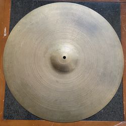 Vintage 1960’s Kashian Medium Light 22” Ride Cymbal 2580 g