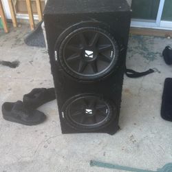 Kickers 12 In Sub Woofers 