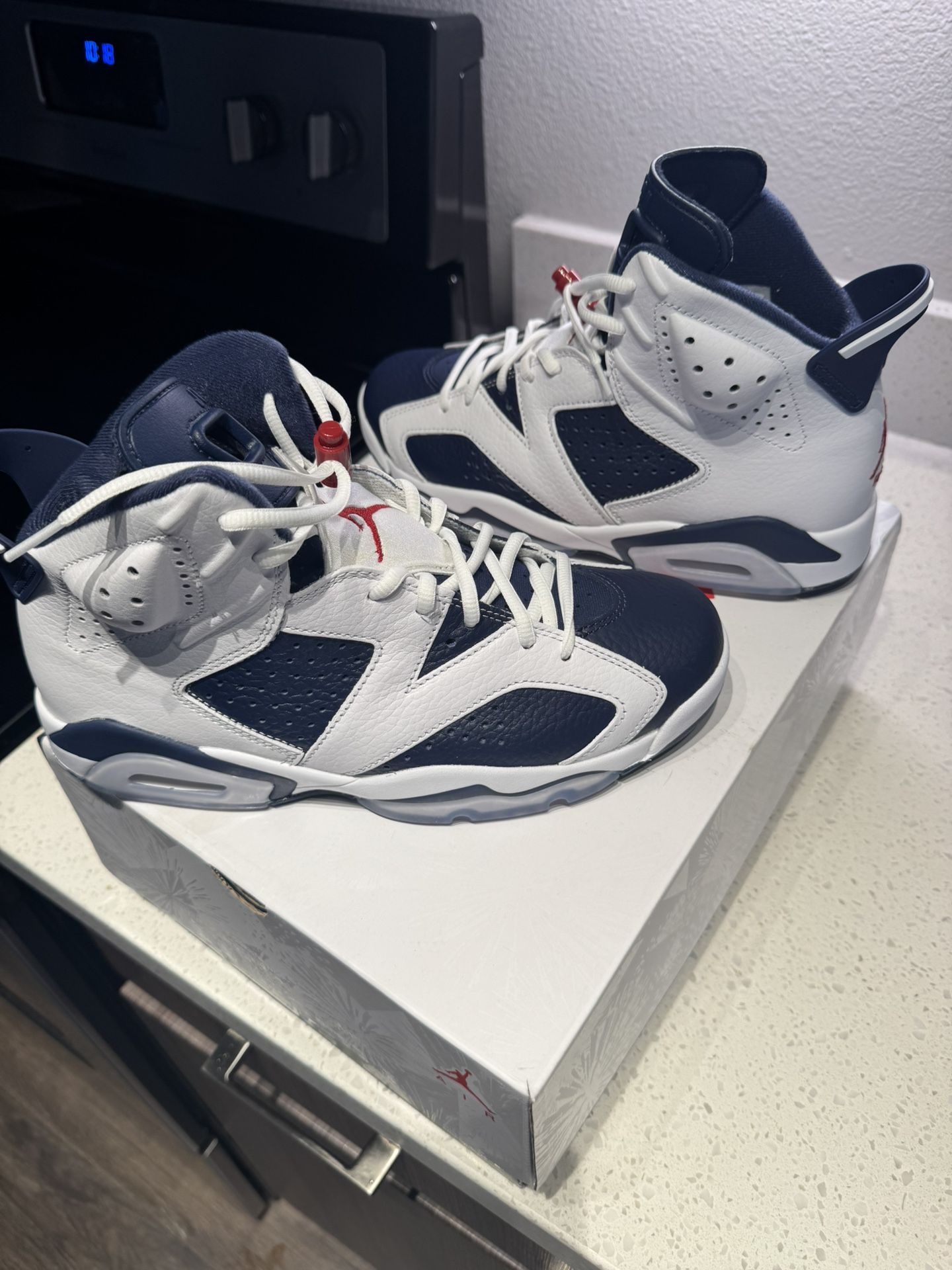 Jordan Retro 6 “Olympic”