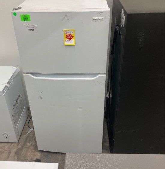 Frigidaire Refrigerator FFTRVW 1