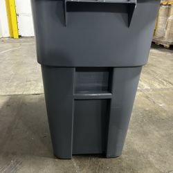50 Gallon Trash Can 
