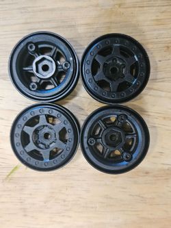 Axial SCX24 Beadlock Rims
