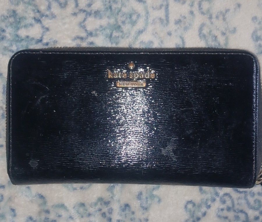 Kate Spade Black Wallet. Gently Used