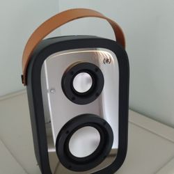  Bluetooth Speaker 