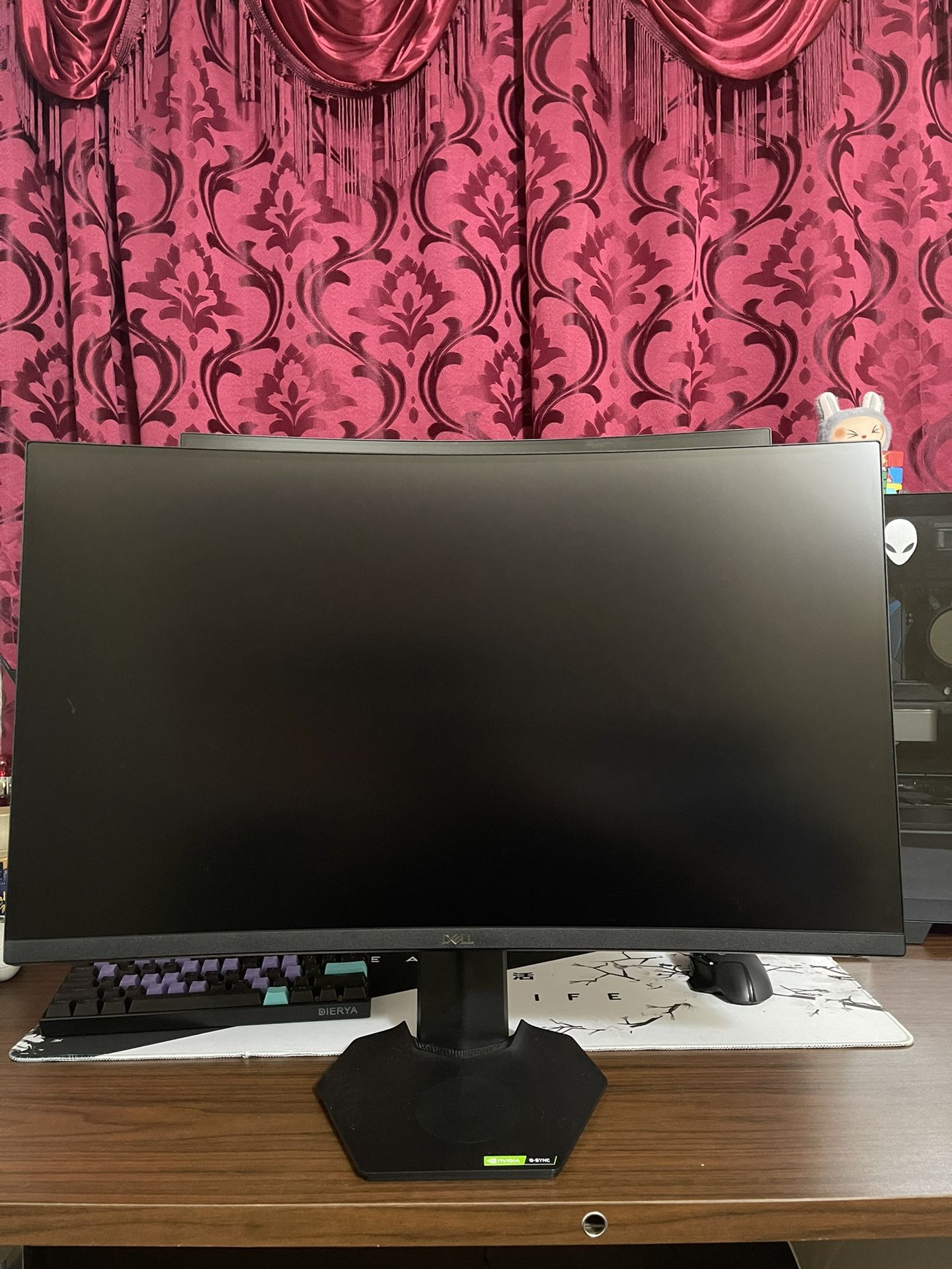 Dell monitor with Logitech speakers