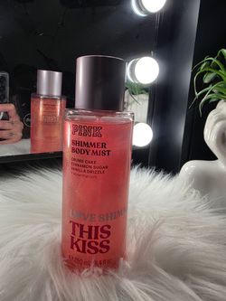 PINK This Kiss Shimmer Body Mist 250ml 💕
