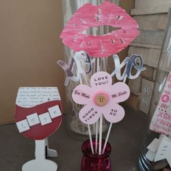 Valentines Day Decor/Gifts
