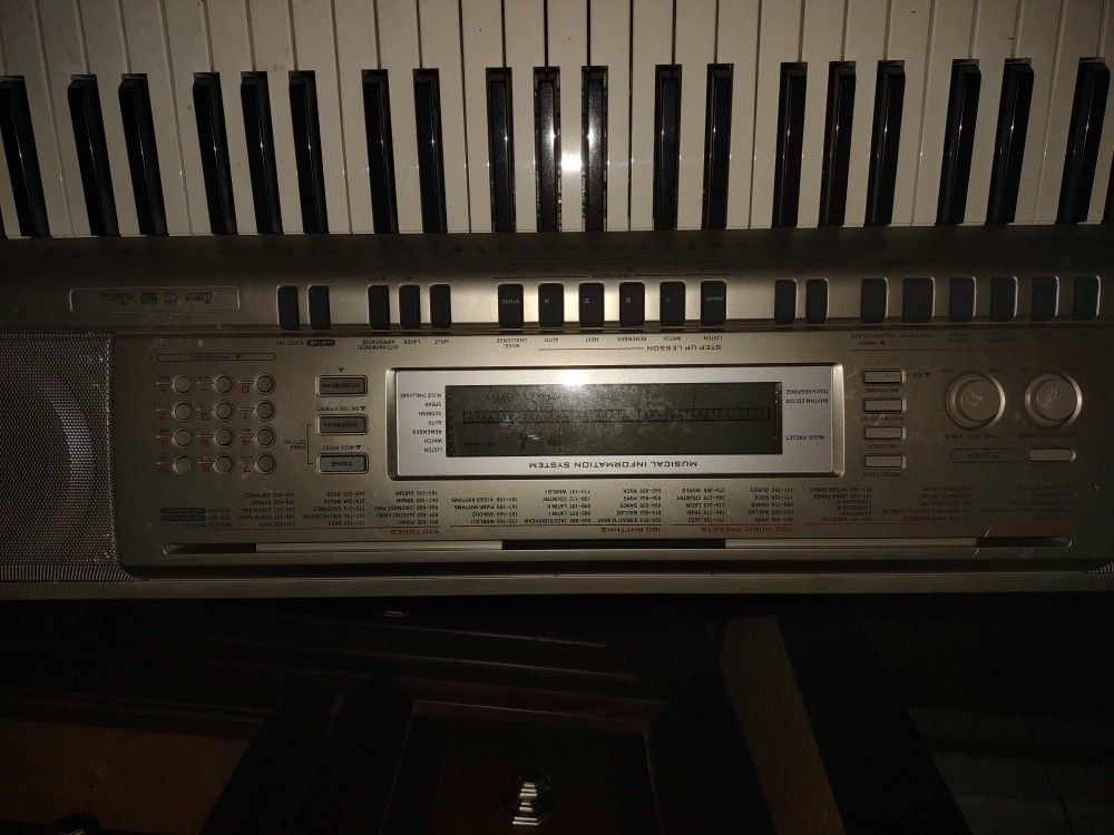 Casio WK 200 Electronic Keyboard