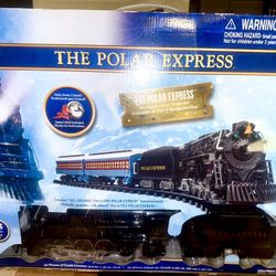 Open Box Lionel Polar Express Train Set 