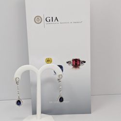 18k White Gold Diamond And Sapphire GIA Certified Earrings 