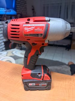 Milwaukee 1/2” Impact Wrench Drill