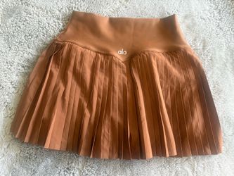 ALO Yoga  Brown Grand Slam Tennis Skirt.   Size S