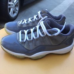 Air Jordan 11 Low Size 7.5 Mens