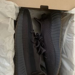 DS yeezy $350 v2 cinder men’s size 10