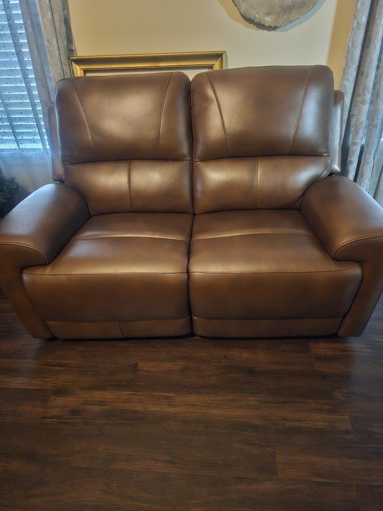 Reclining Leather Sofas