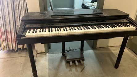 Yamaha CVP-70 88 Key Digital Piano